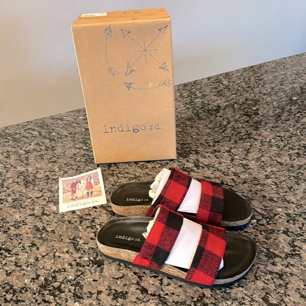 Indigo Rd. Buffalo plaid slipper sandal NIB 6.5